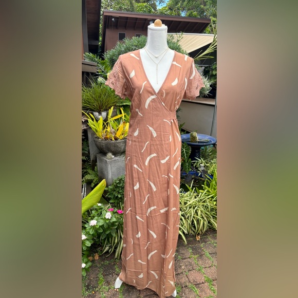 YIREH Isabella Wrap Maxi in Clay, size Small, NWT - Picture 2 of 13